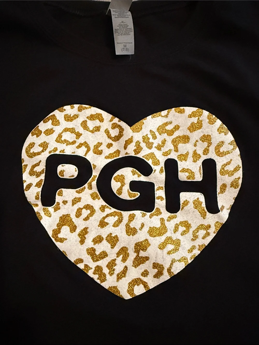 Cute Girls Black Tee with Gold Leopard Heart PGH Size 7/8 or M
